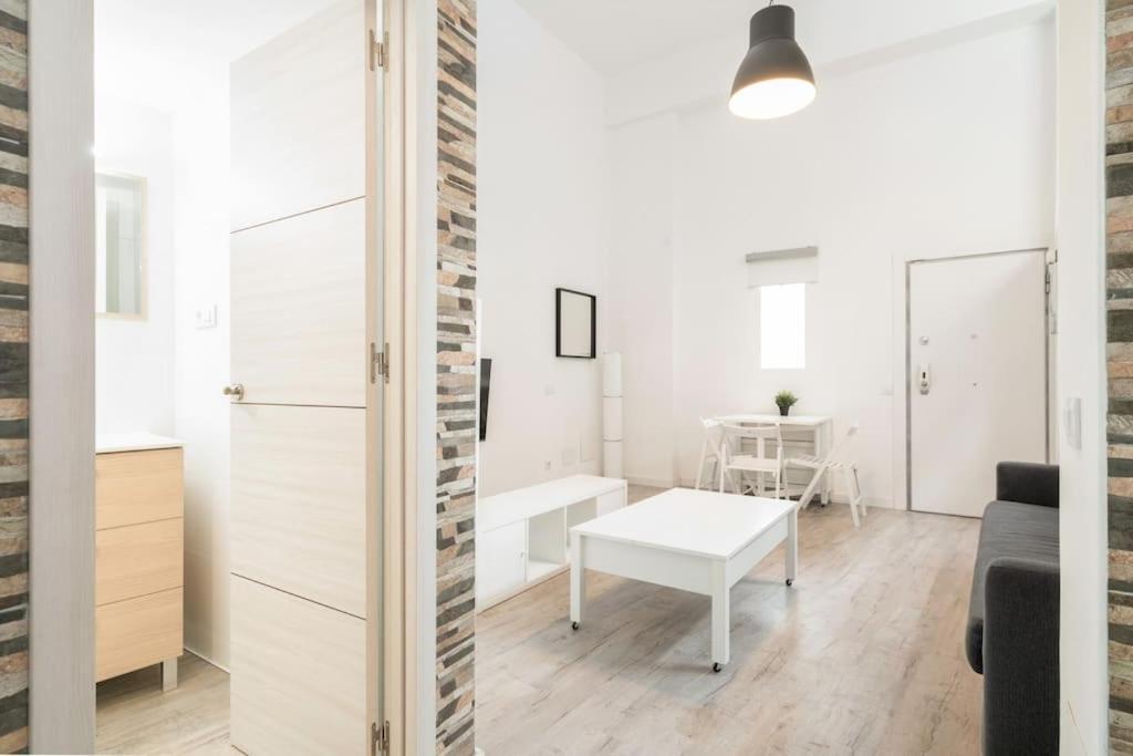 Charming Flat In Madrid-Rioアパートメント エクステリア 写真